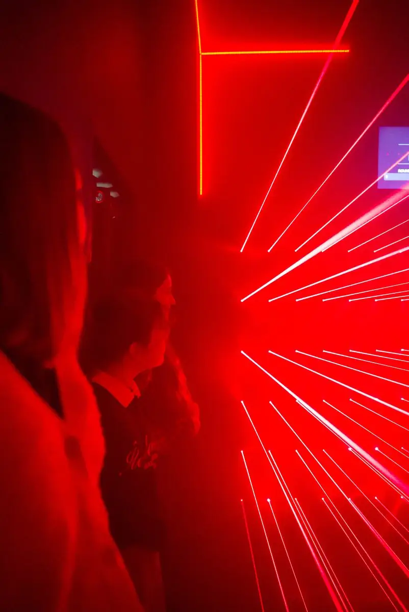 SALA LASEROWA — 4