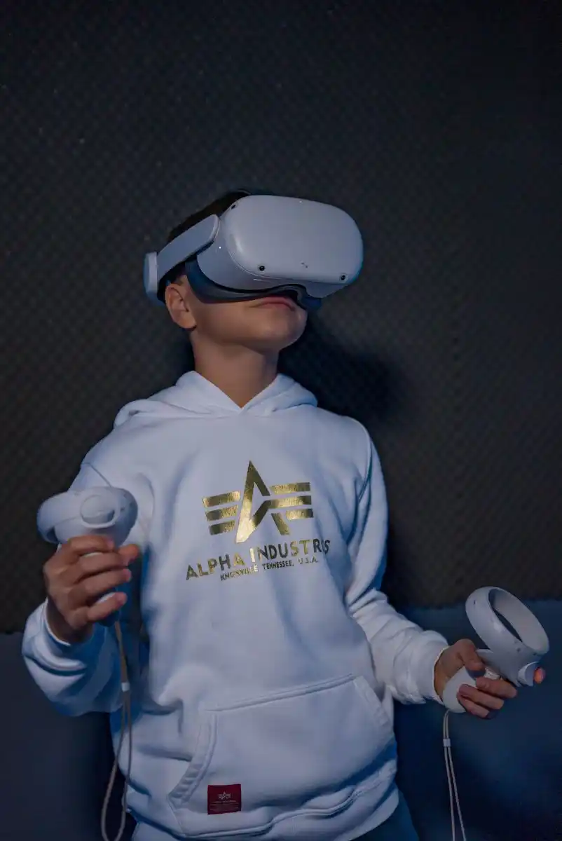 VR ACTIVE — 4