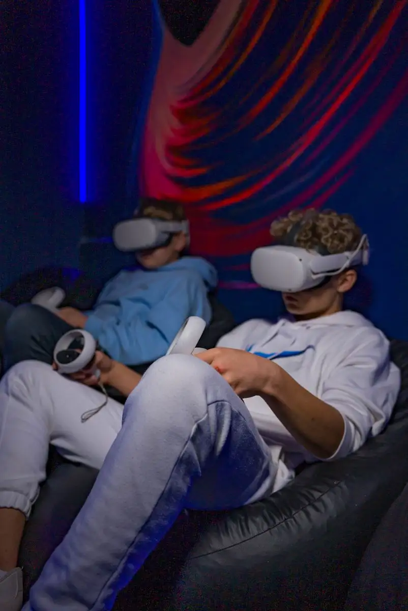 VR VISUAL — 3
